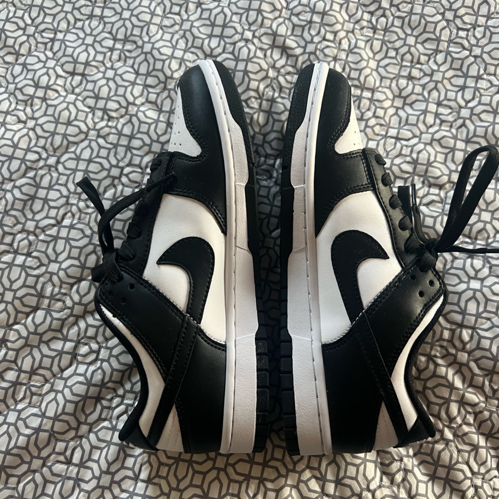 Nike Dunk Panda Low